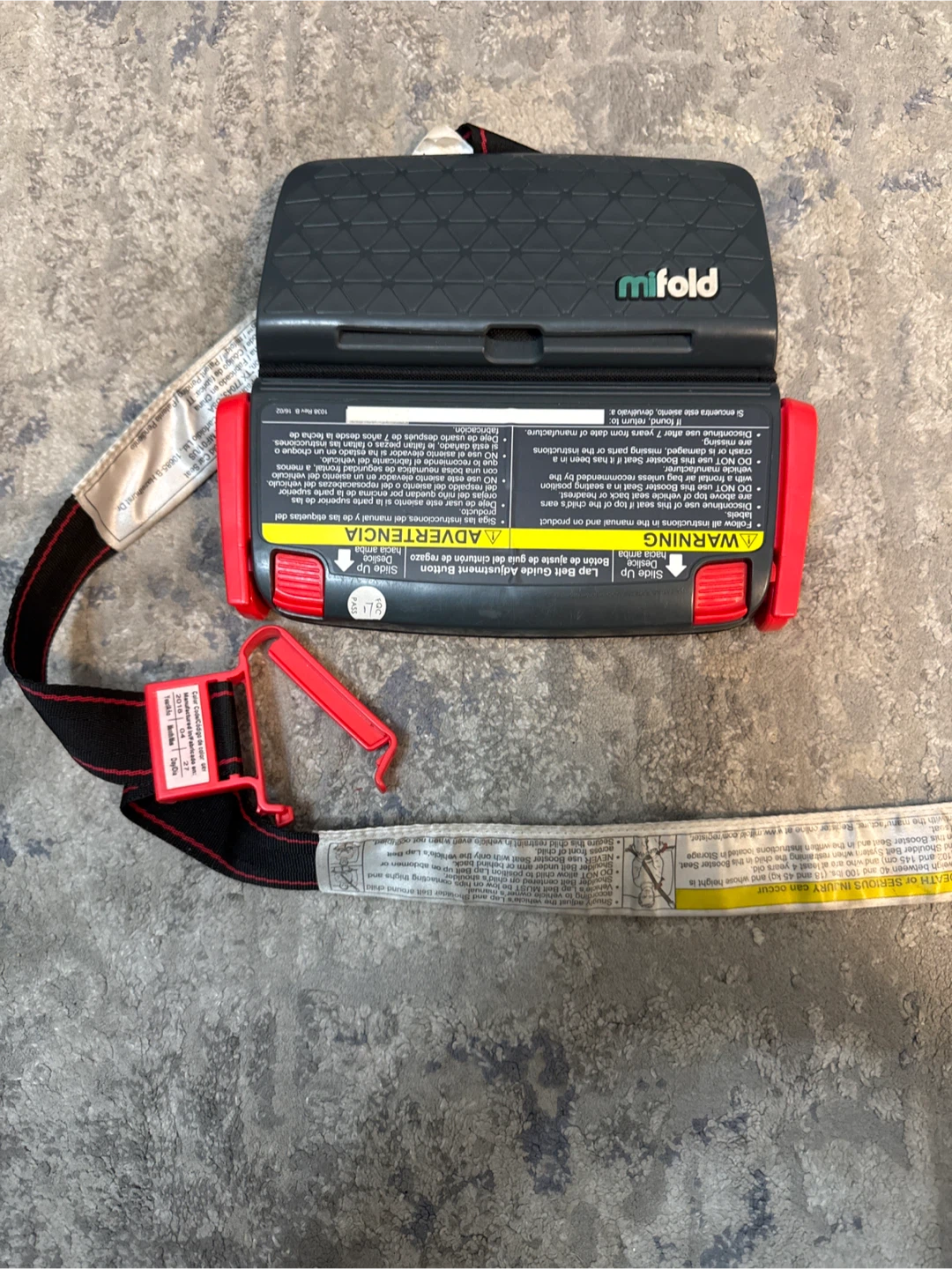 MiFold Grab-and-Go Booster Seat - photo 3