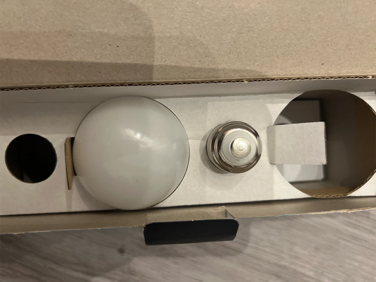 Ecosmart 60W LED Light Bulbs - 4 Pack - New - photo 3