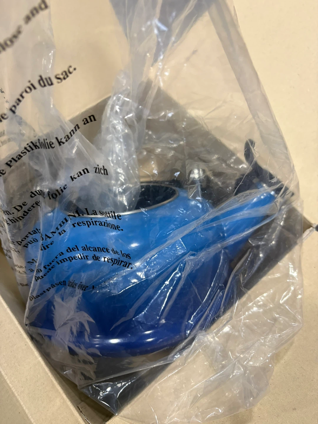 BNIB  Le Creuset Whistling Kettle - Blue - photo 2