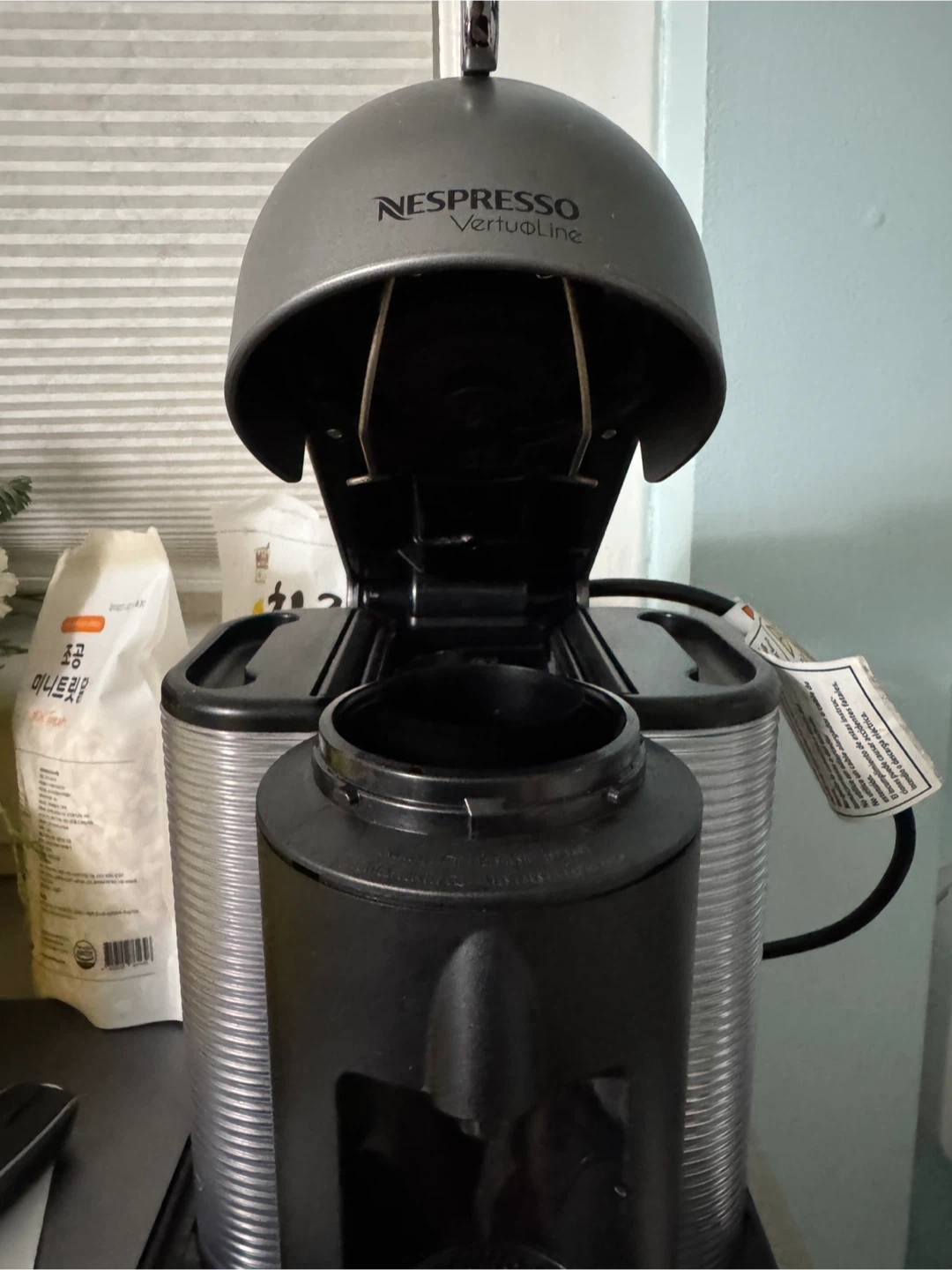 Nespresso VertuoLine Coffee Machine - photo 2