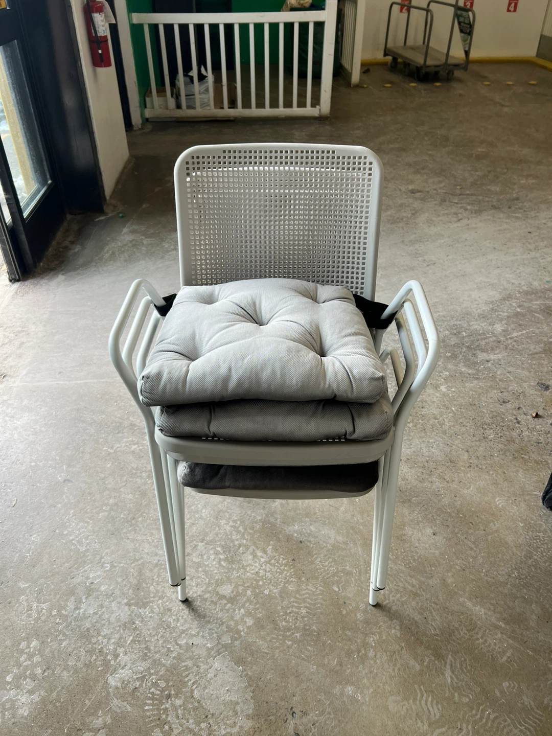 Torparo IKEA chair - photo 4