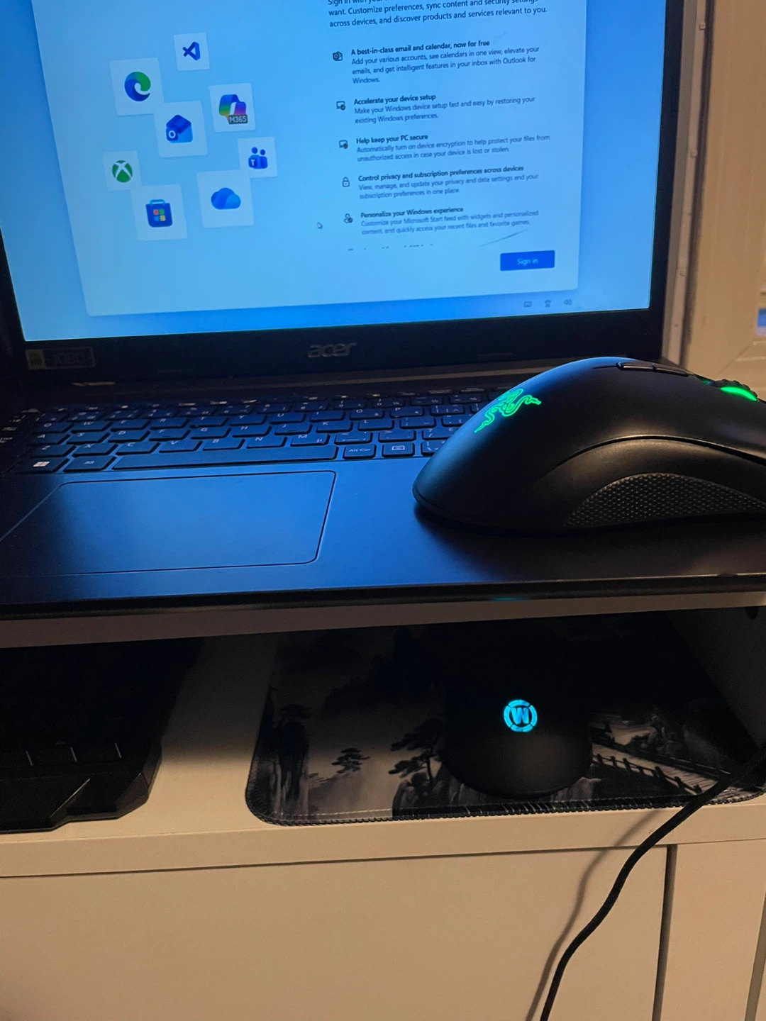 Acer Notebook, Razer Deathadder Elite Mouse & HyperX Headset