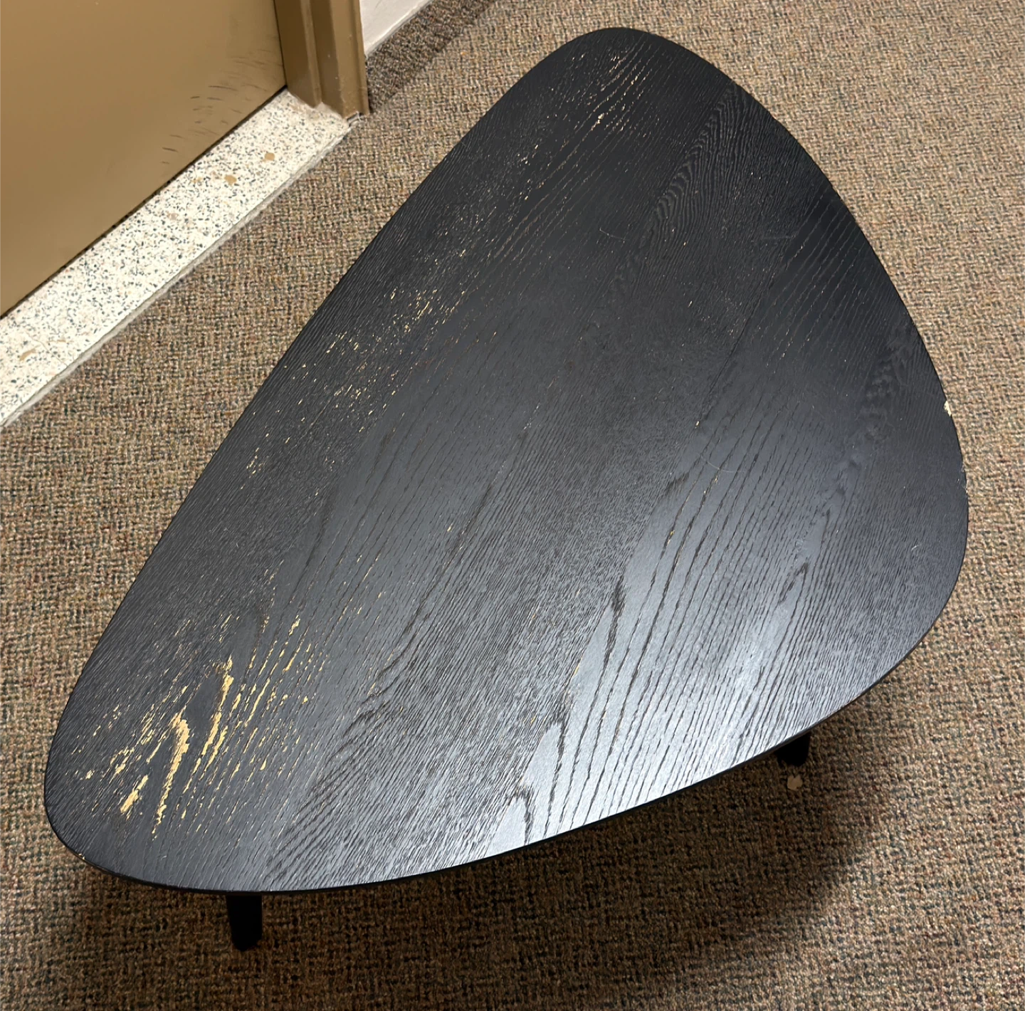 Modern Triangle Coffee / Side Table - photo 2