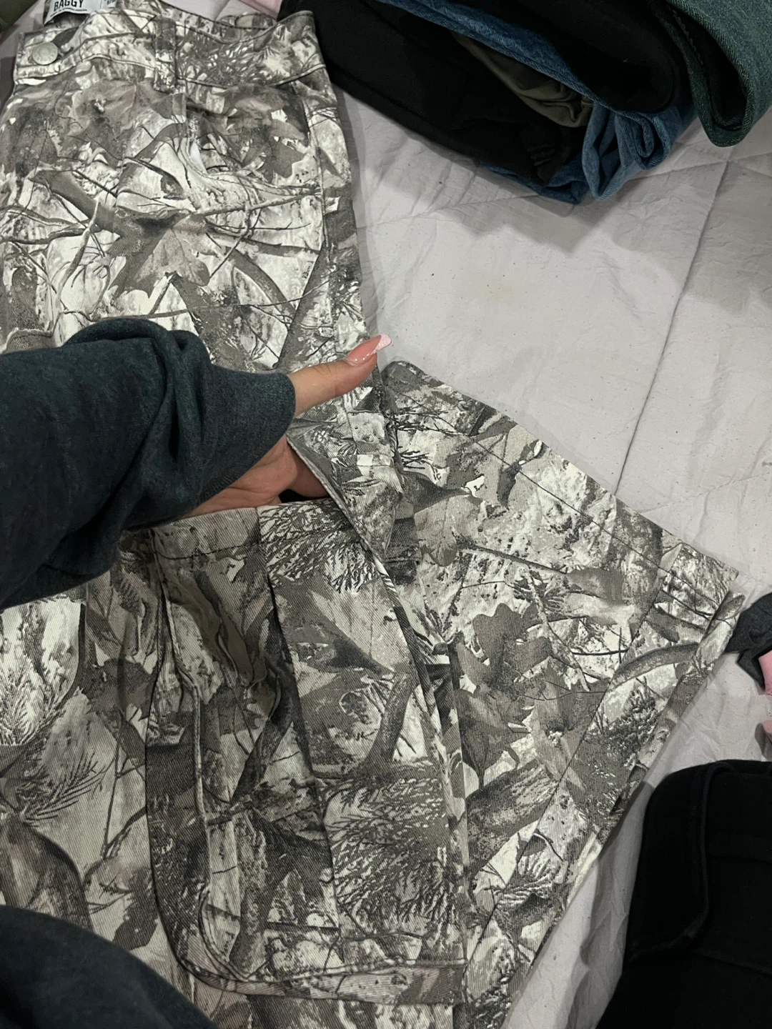 Refuge Baggy Camo Pants - Size S/P - photo 3