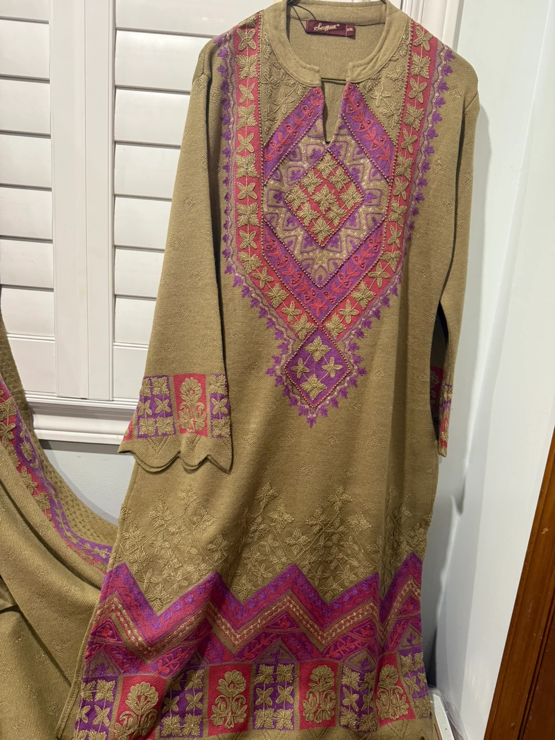 Ladies' 3-Piece Shalwar Kameez Suit - Size L