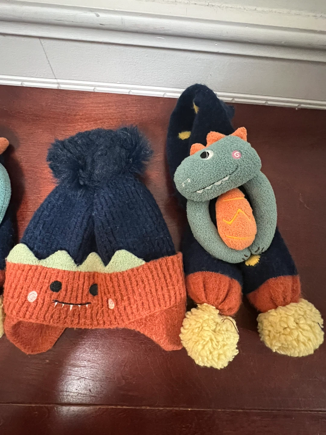 Hat and Scarf Set - photo 2