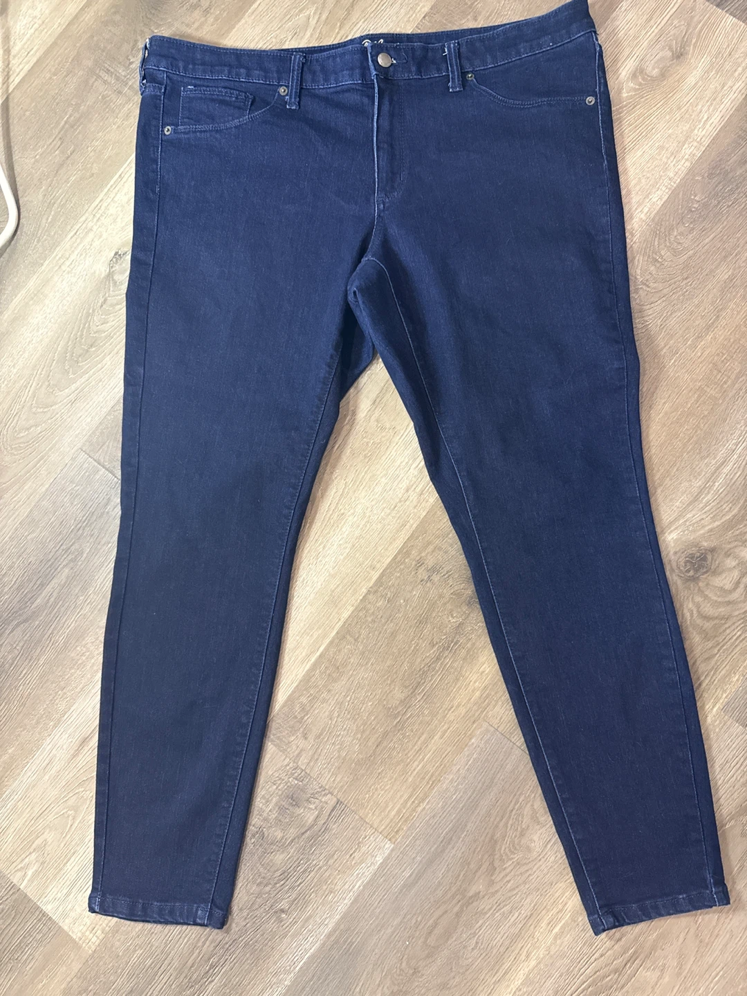Universal Thread Mid Rise Jegging Size 18/34R