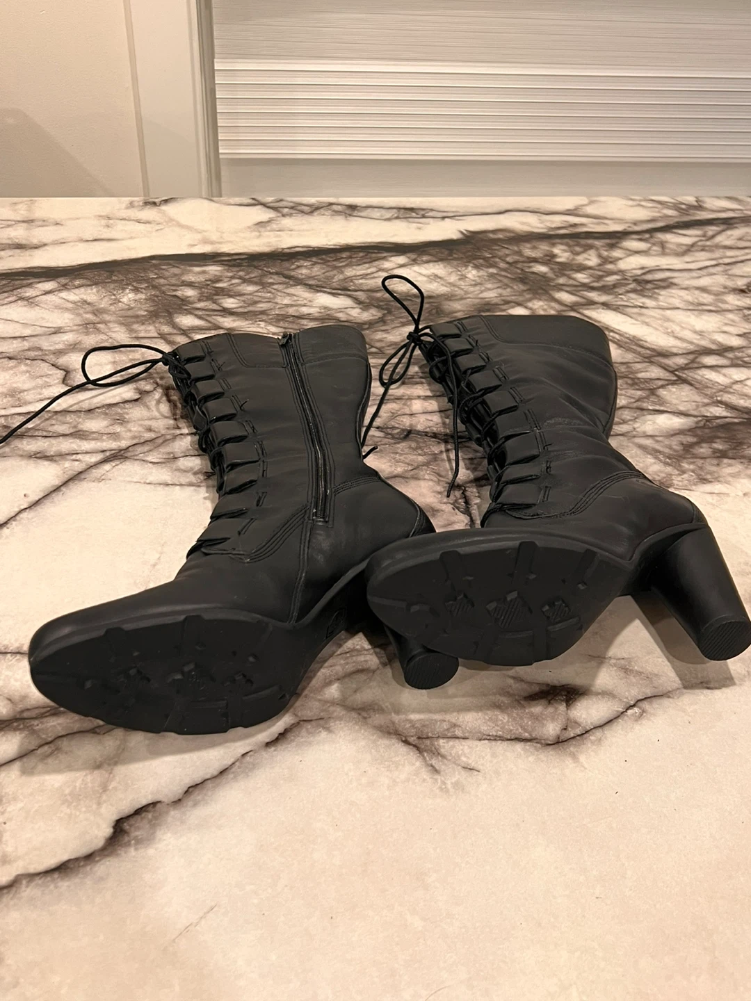 Timberland Leather Boots - size 6 - photo 2