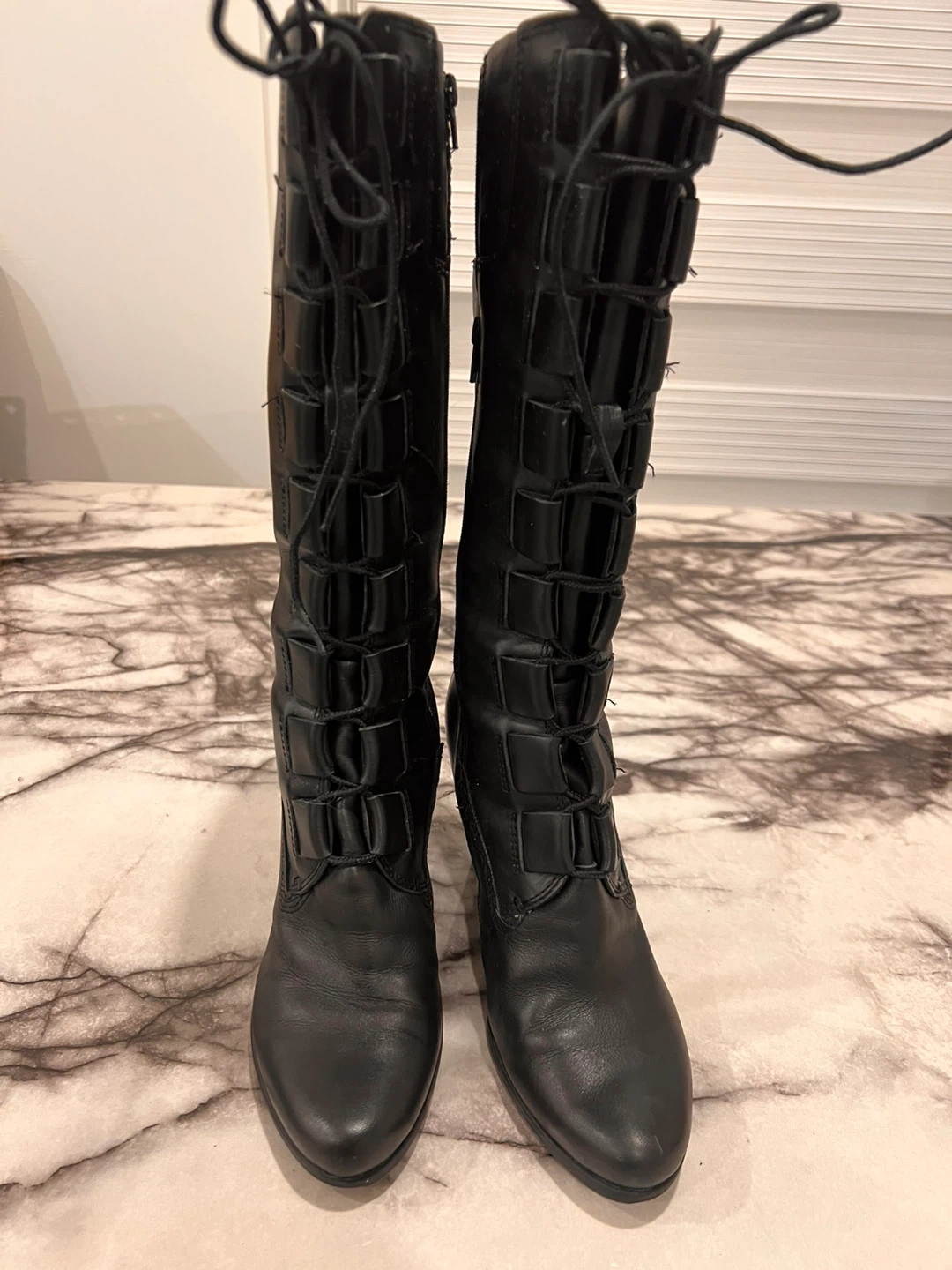 Timberland Leather Boots - size 6 - photo 4