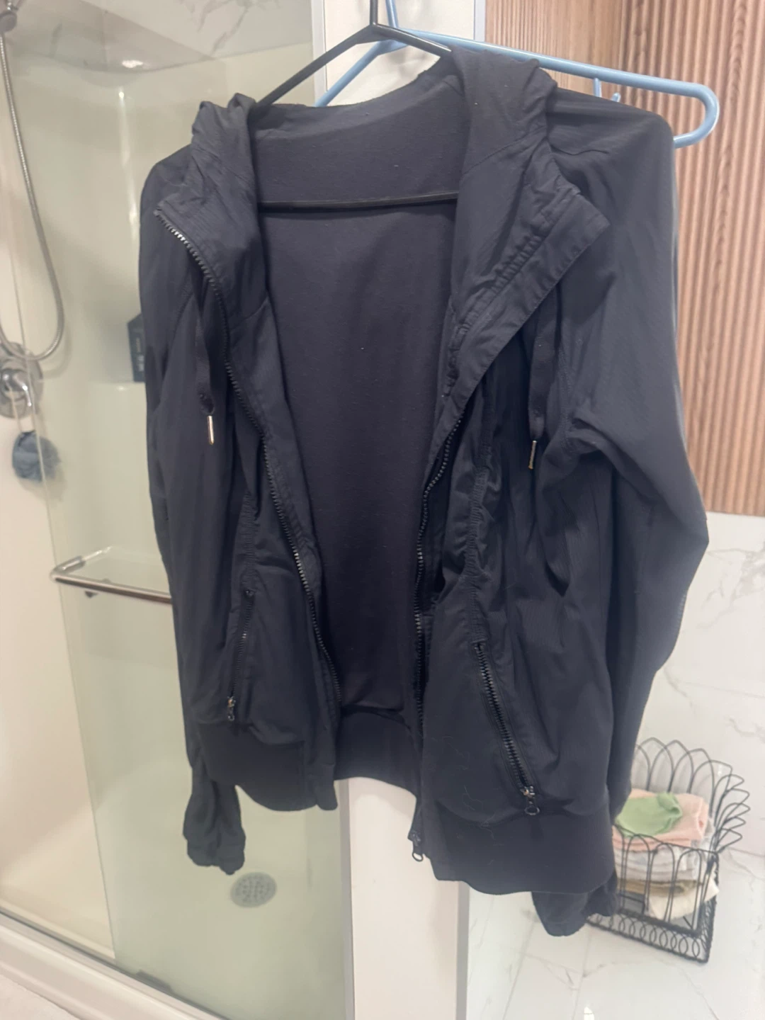 Lululemon Jacket & Bench Black Jacket - photo 2