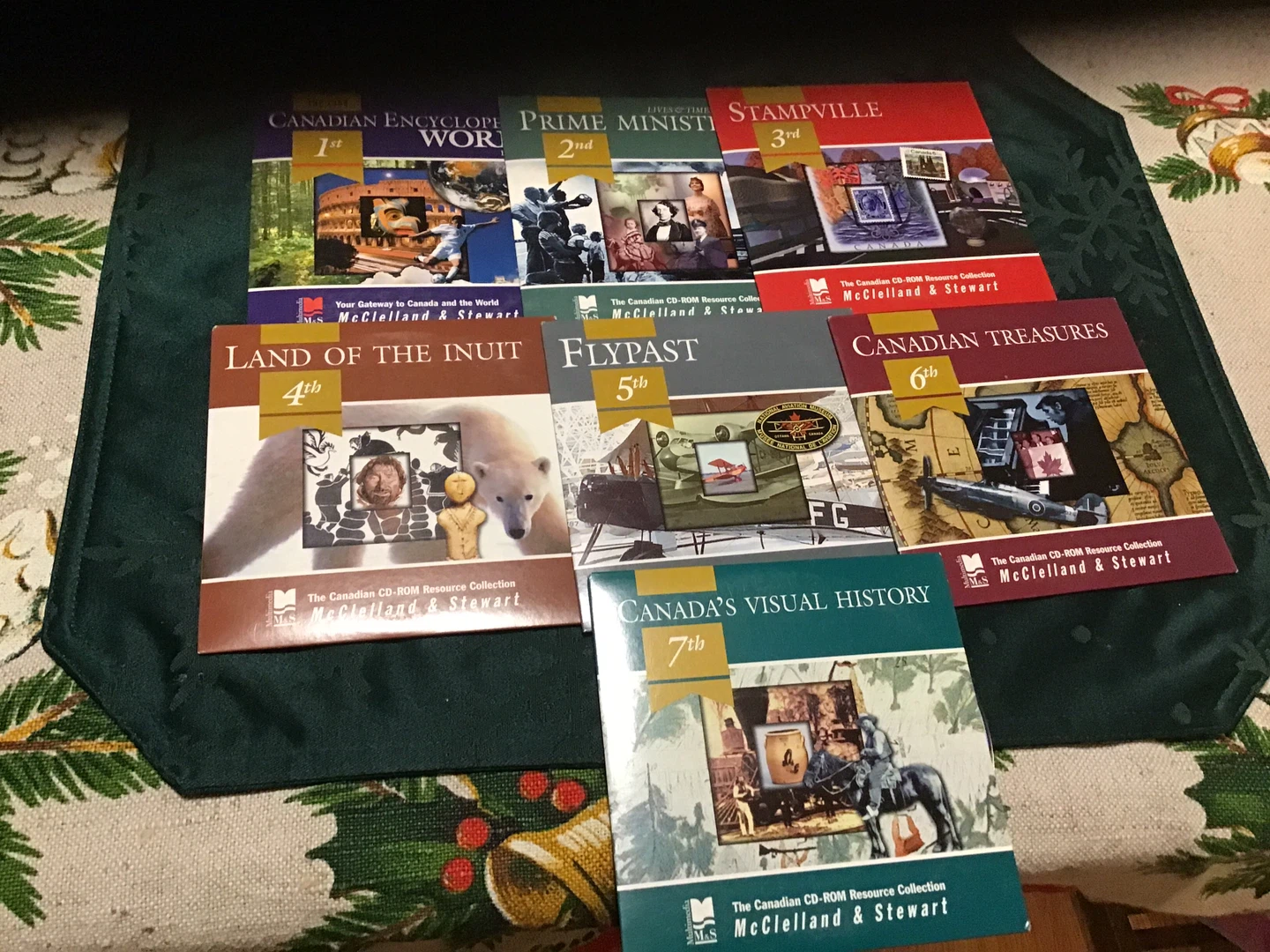 CANADIAN ENCYCLOPEDIA DELUXE EDITION SET OF 7 CDs 1999 - photo 3