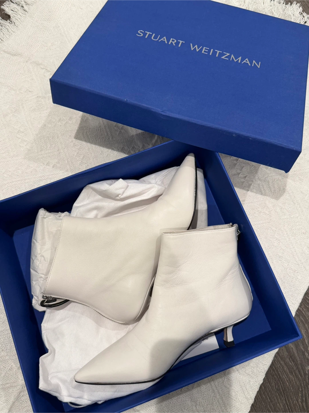 Stuart Weitzman White Leather Booties - Size 4