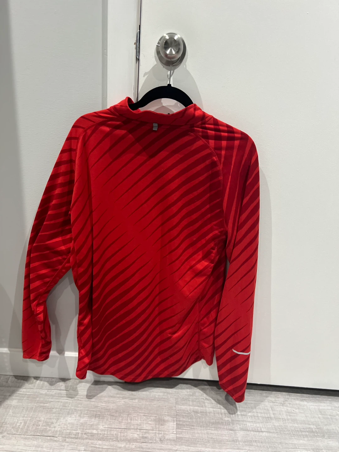 Nike Dri-FIT Red Pullover - Size Large - photo 2