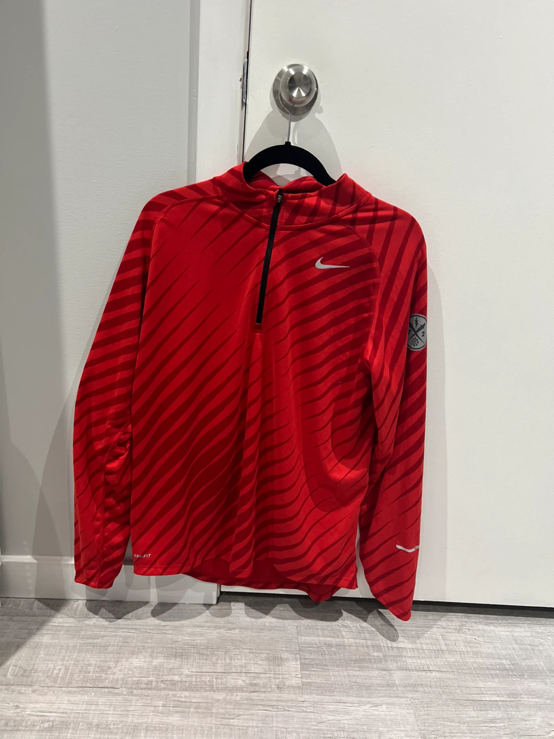 Nike Dri-FIT Red Pullover - Size Large