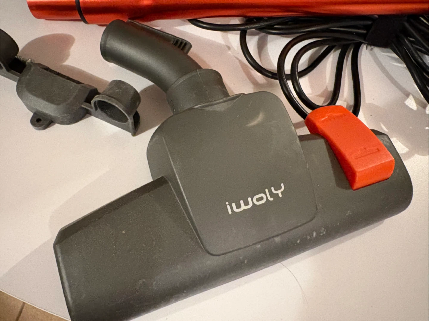 Iwoly Vacuum Cleaner - photo 3