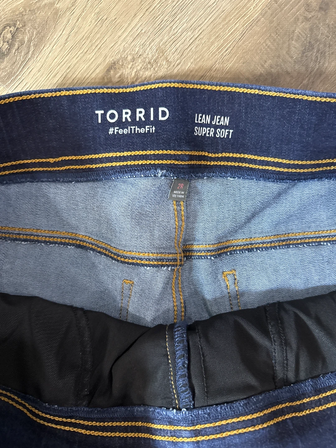 Torrid Lean Jean Super Soft - Size 2R - photo 3