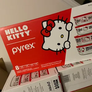 Hello Kitty Pyrex 8-Piece Glass Food Storage Set - New
