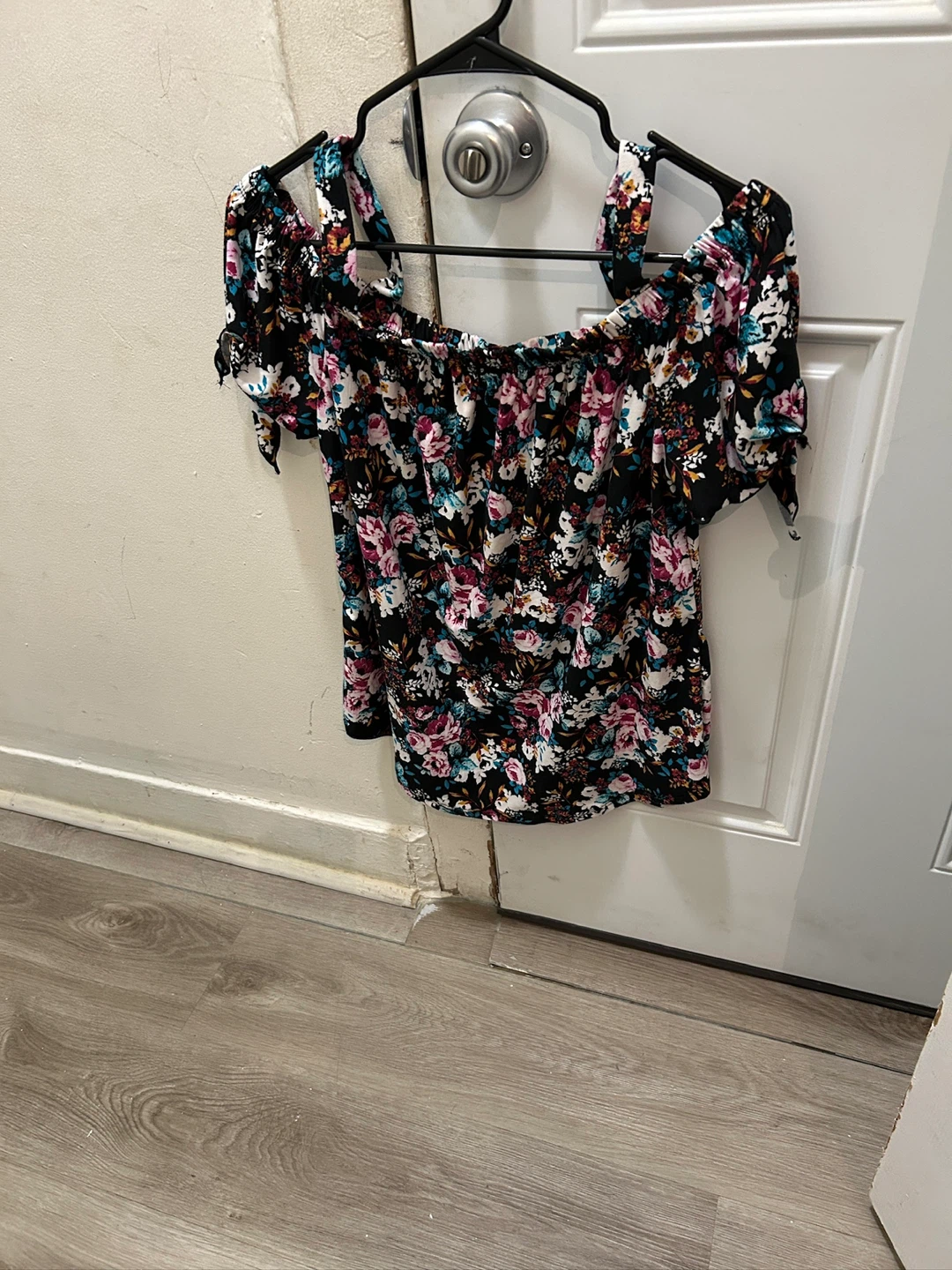 Floral Off-the-Shoulder Top - photo 2