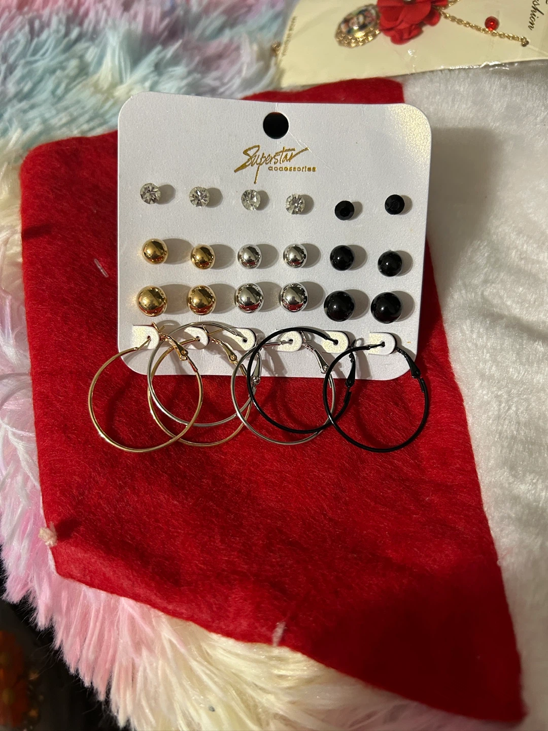 Superstar Accessories Earring Set
