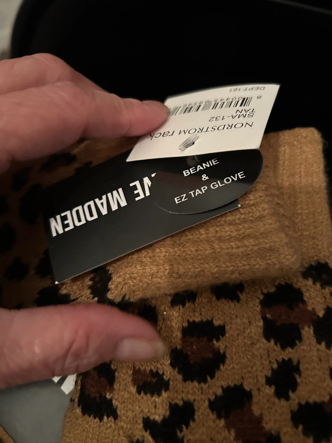 New Steve Madden Beanie & EZ Tap Glove Set - photo 4