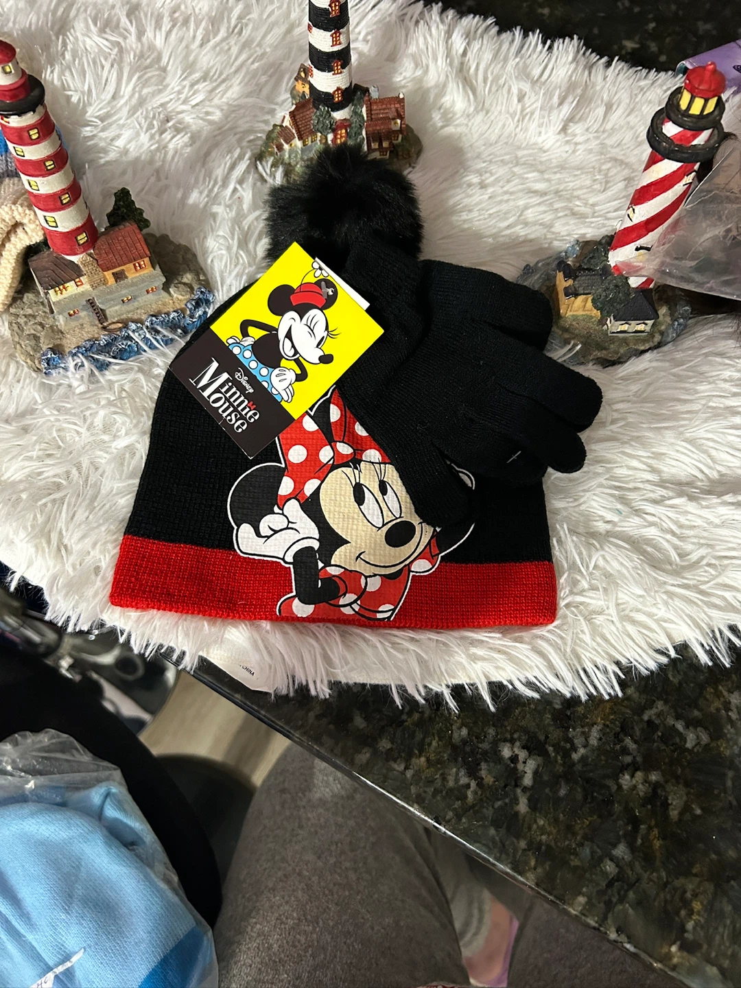 New Disney Minnie Mouse Hat and Glove Set