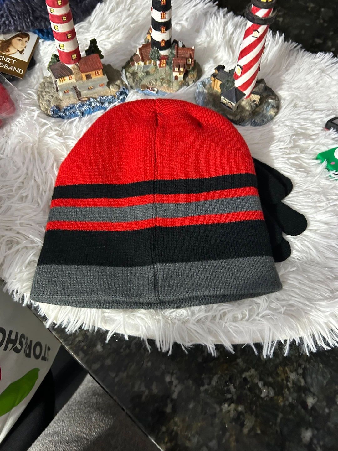 Ecko Unltd. Beanie and Gloves Set - photo 2