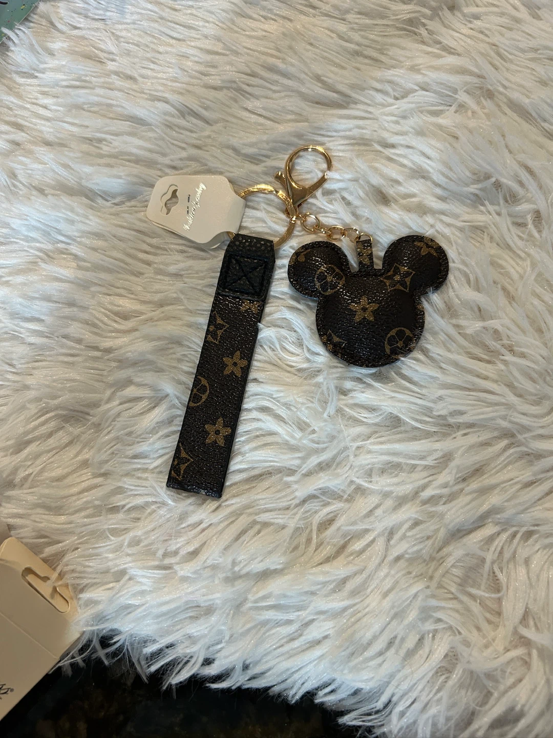 Mickey Mouse Inspired Keychain - photo 3