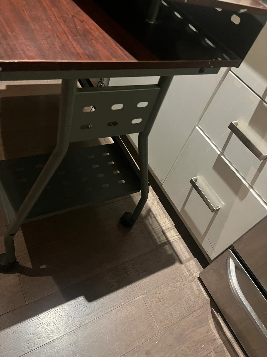 Rolling Desk with Shelves - photo 2