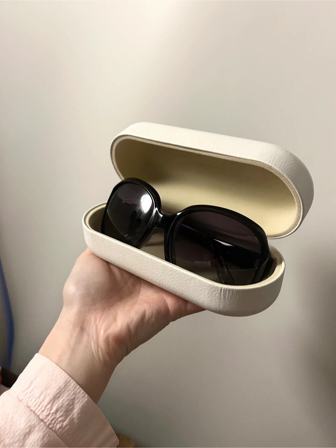 Chloé Sunglass with Case - Authentic - photo 3