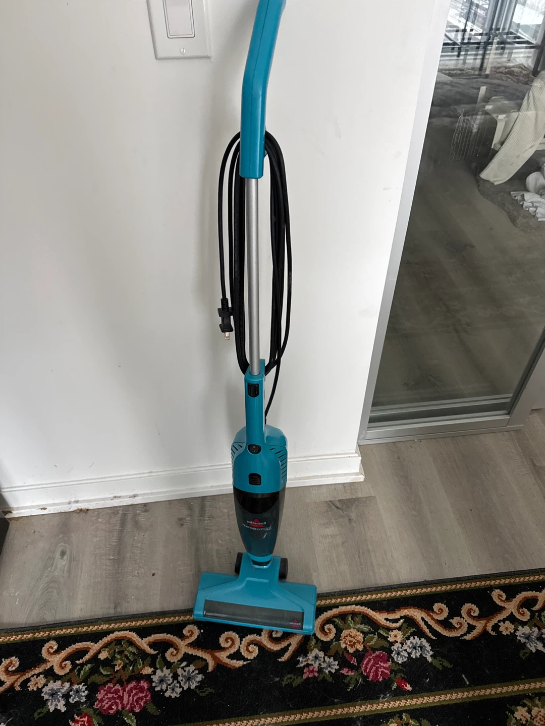 Bissell FeatherWeight Stick Lightweight Bagless Vacuum