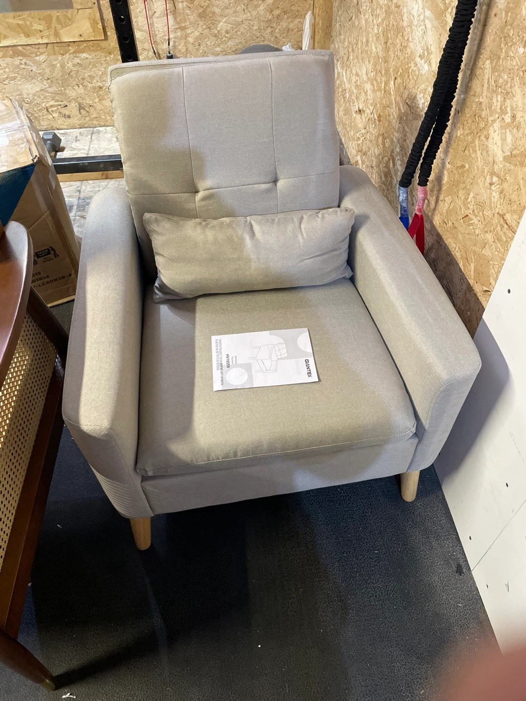Giantex HV10013 Armchair - brand new, never sat on - photo 4