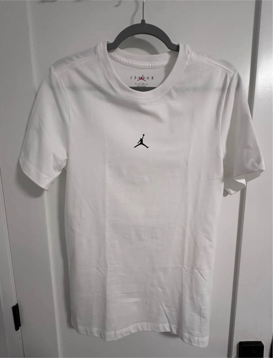 New Jordan White Graphic Tee - XS