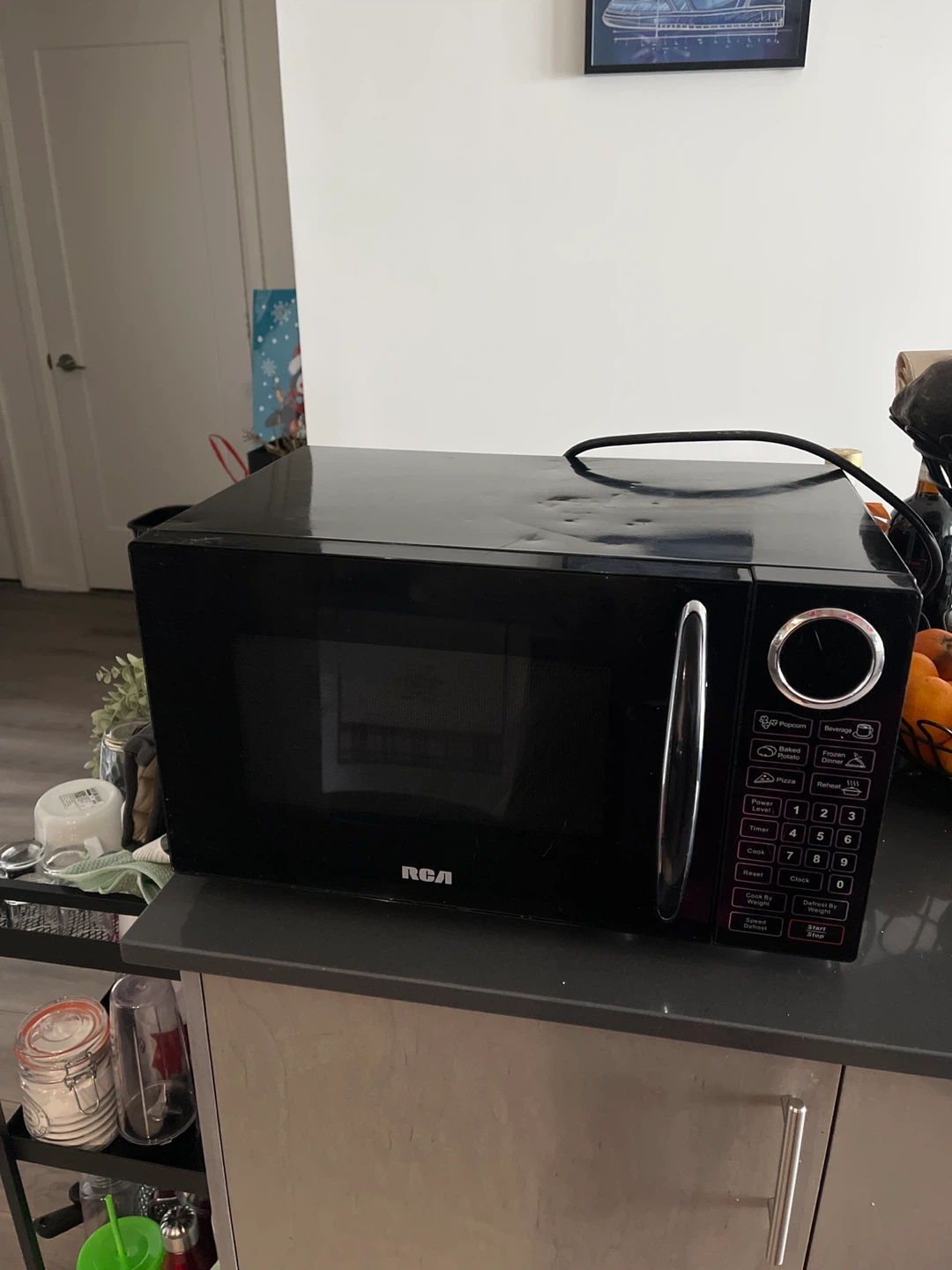 RCA Microwave - Black