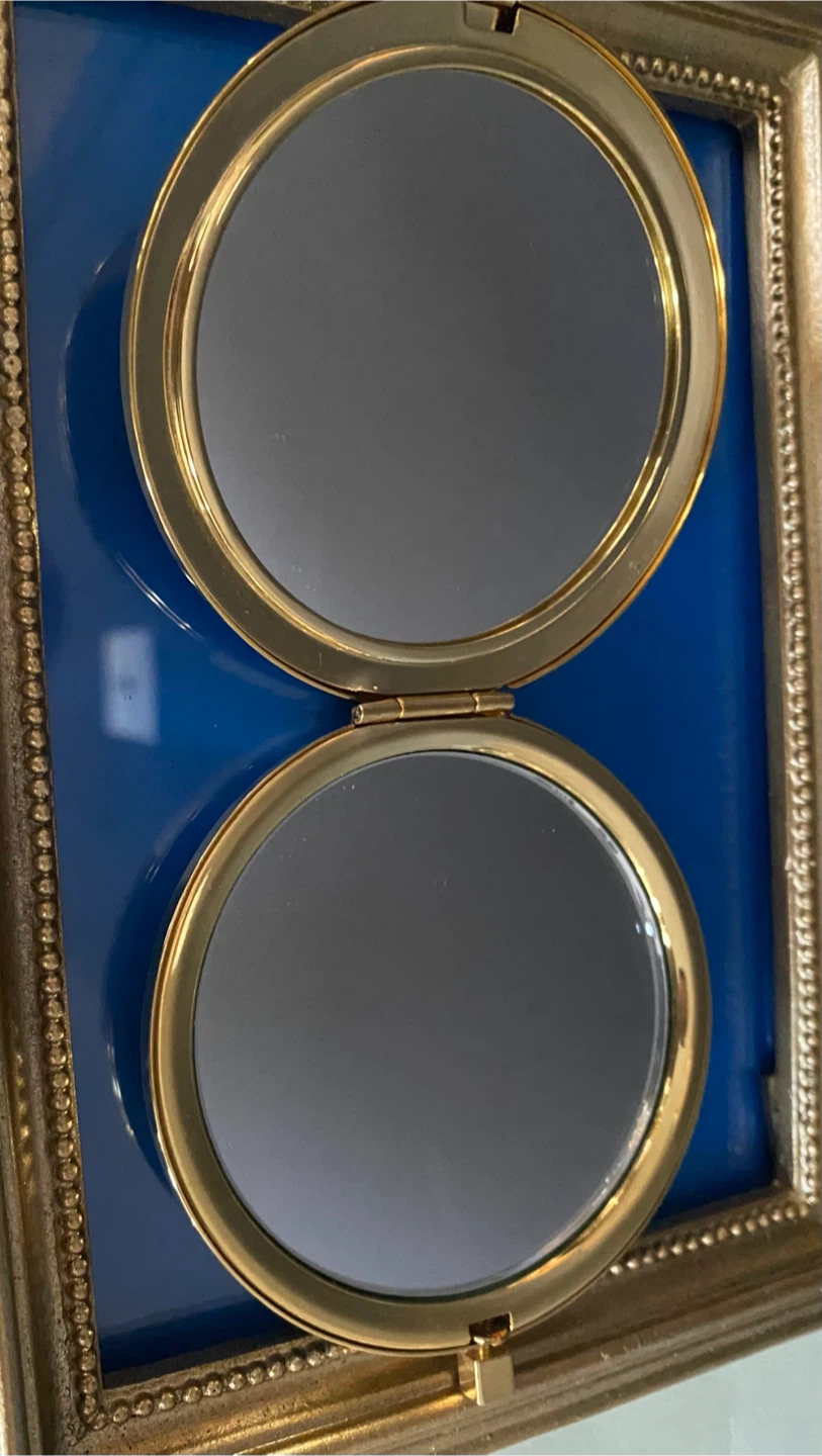 Estee Lauder Millennium 2000 Gold Compact - photo 4