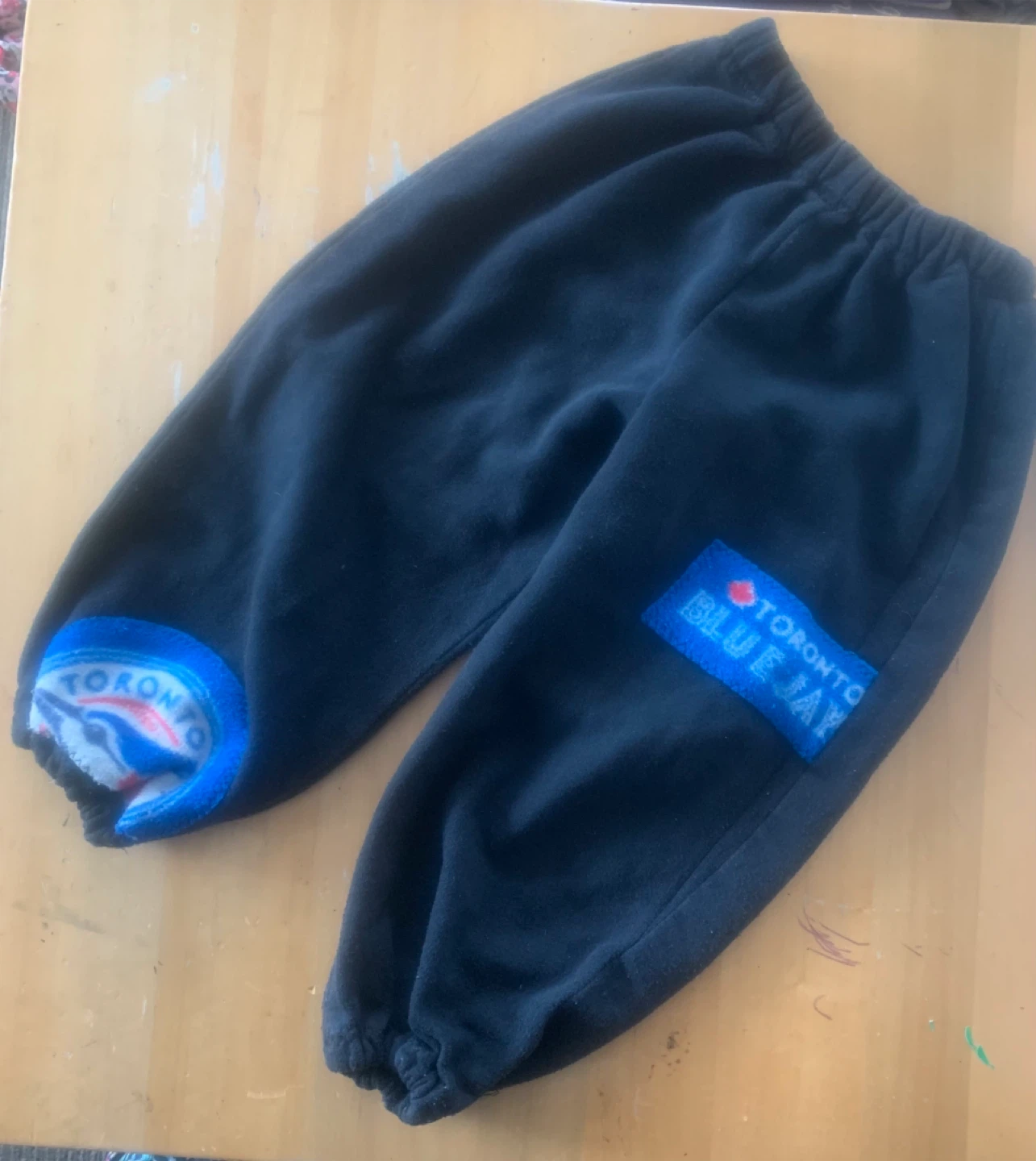 3 Boys’ Black sweatpants with Toronto Blue Jays logos - photo 2