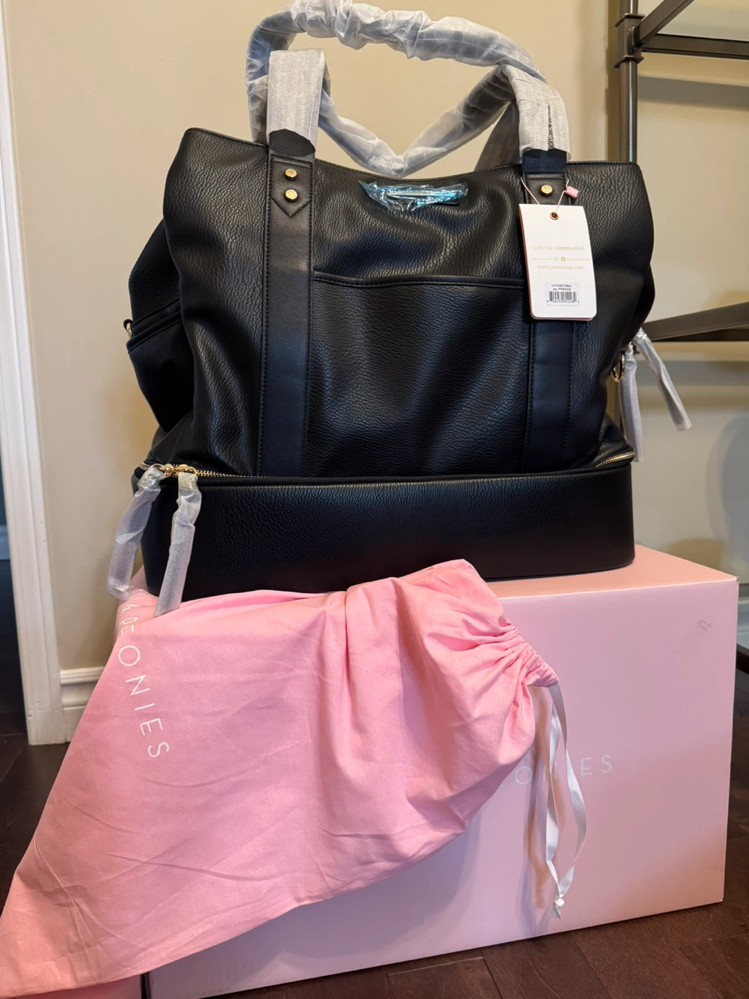 Poppy & Peonies - Voyager Bag - NEW