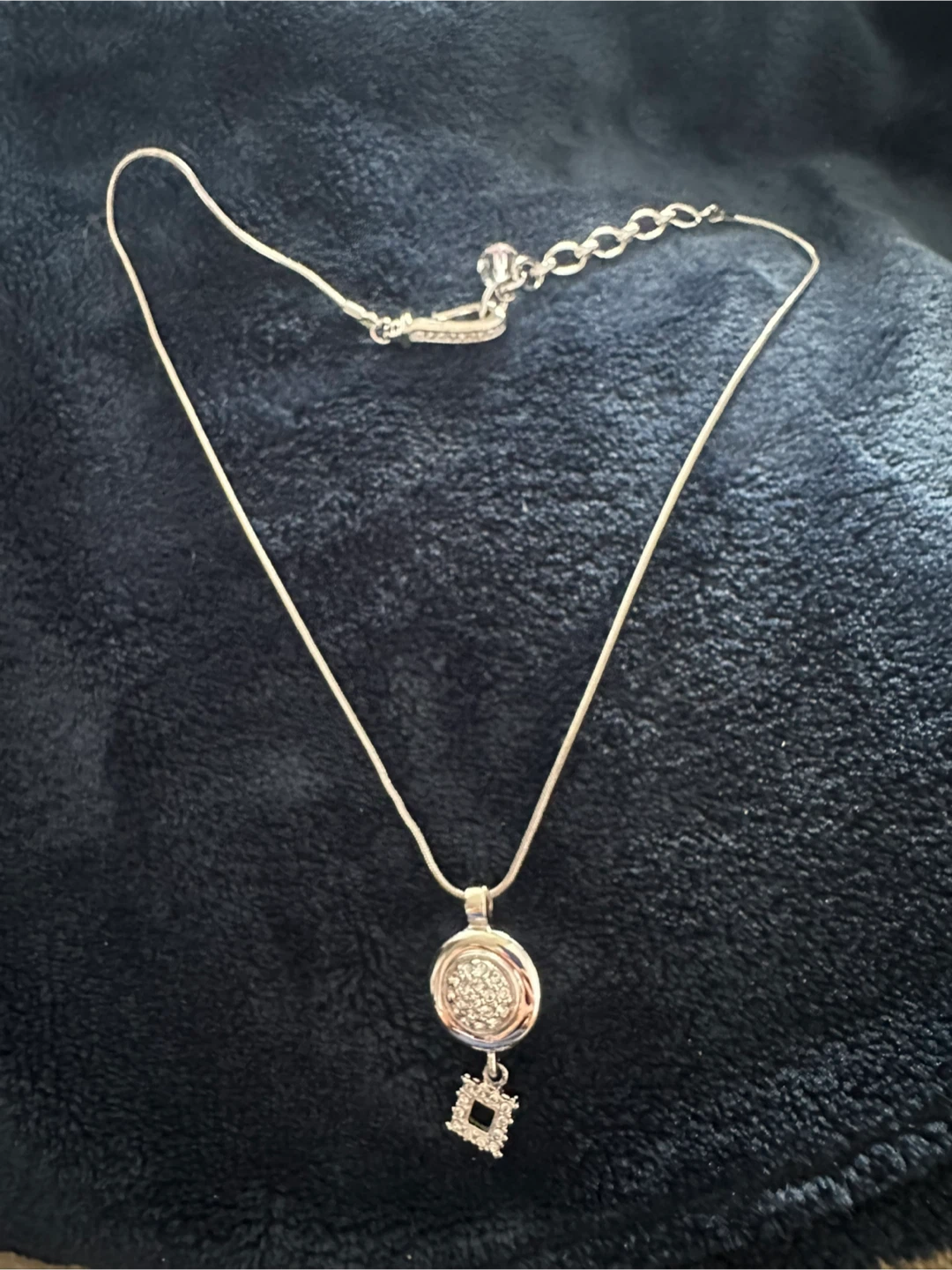 Silver Tone Necklace with Circle and Square Pendant - photo 4