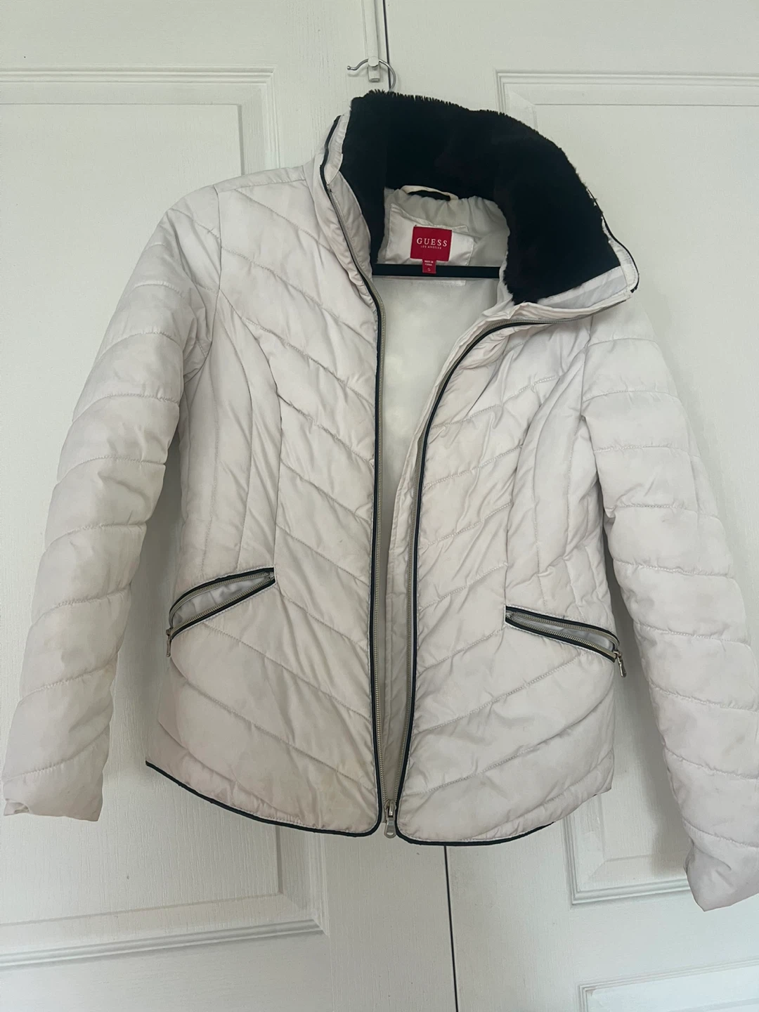 Guess White Puffer Jacket Size S - photo 3
