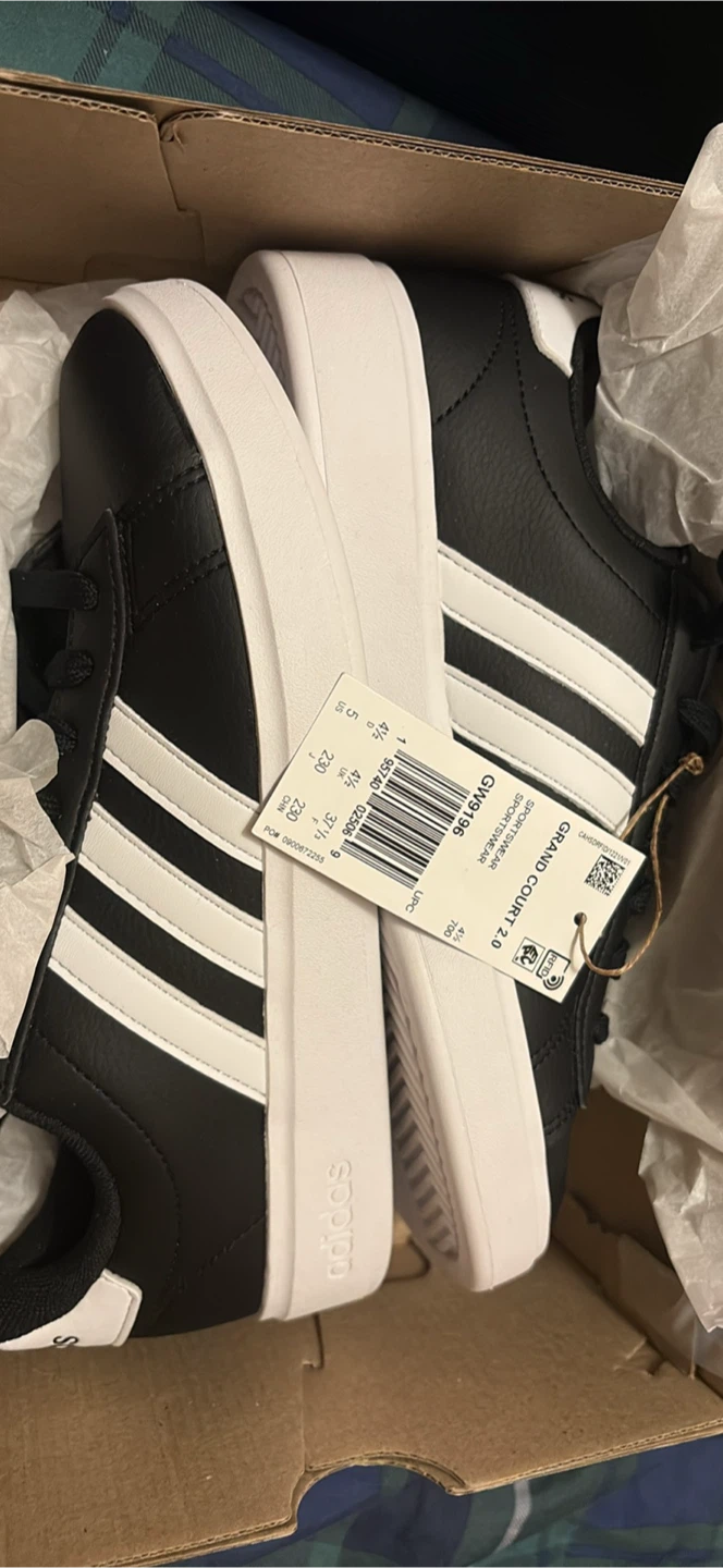 New Adidas Grand Court 2.0 Shoes - Size 5