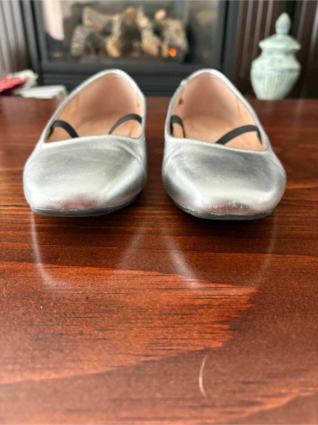 Old Navy Silver Ballet Flats Size 7 - photo 4