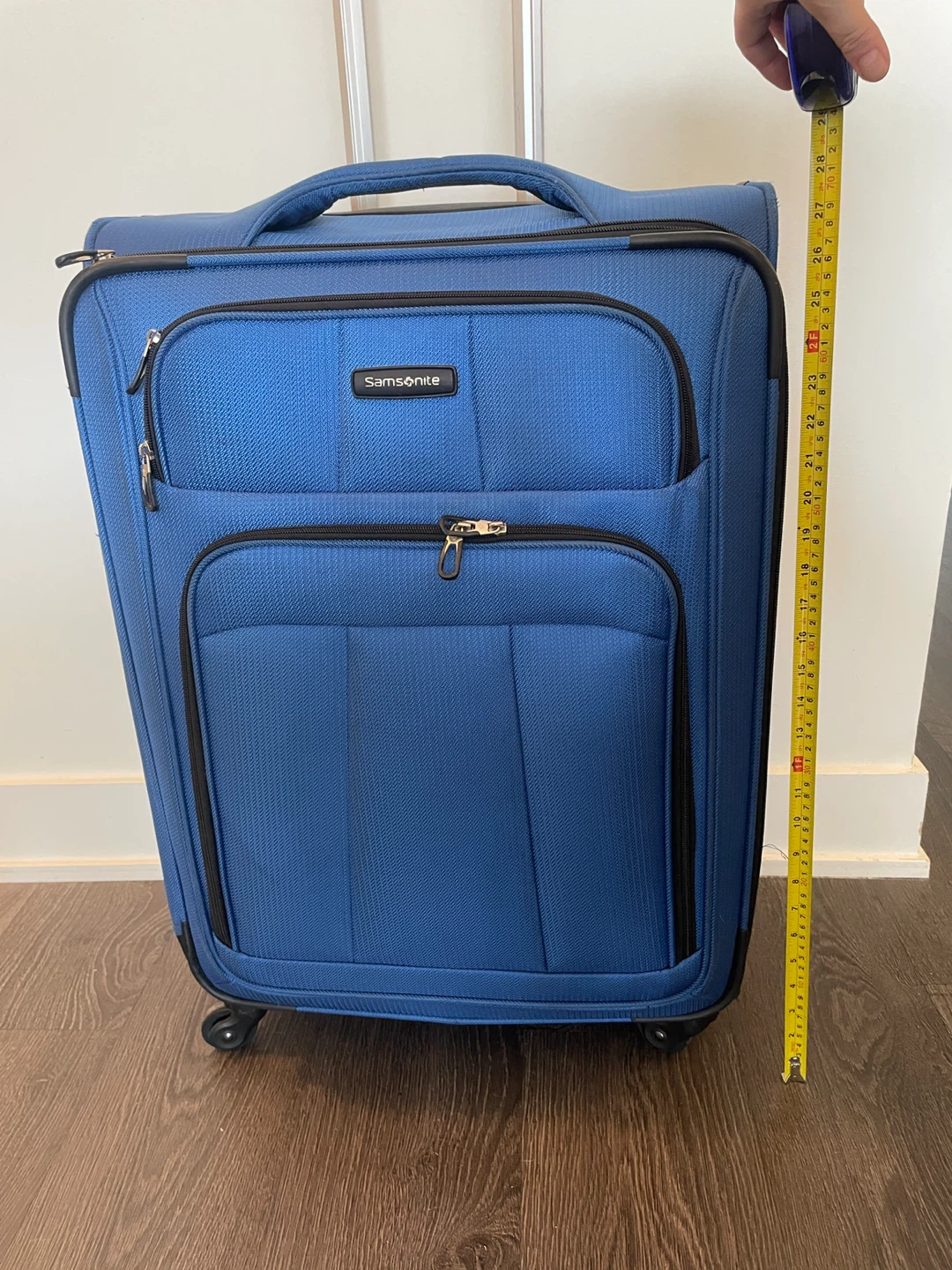 Samsonite Medium Checked Suitcase