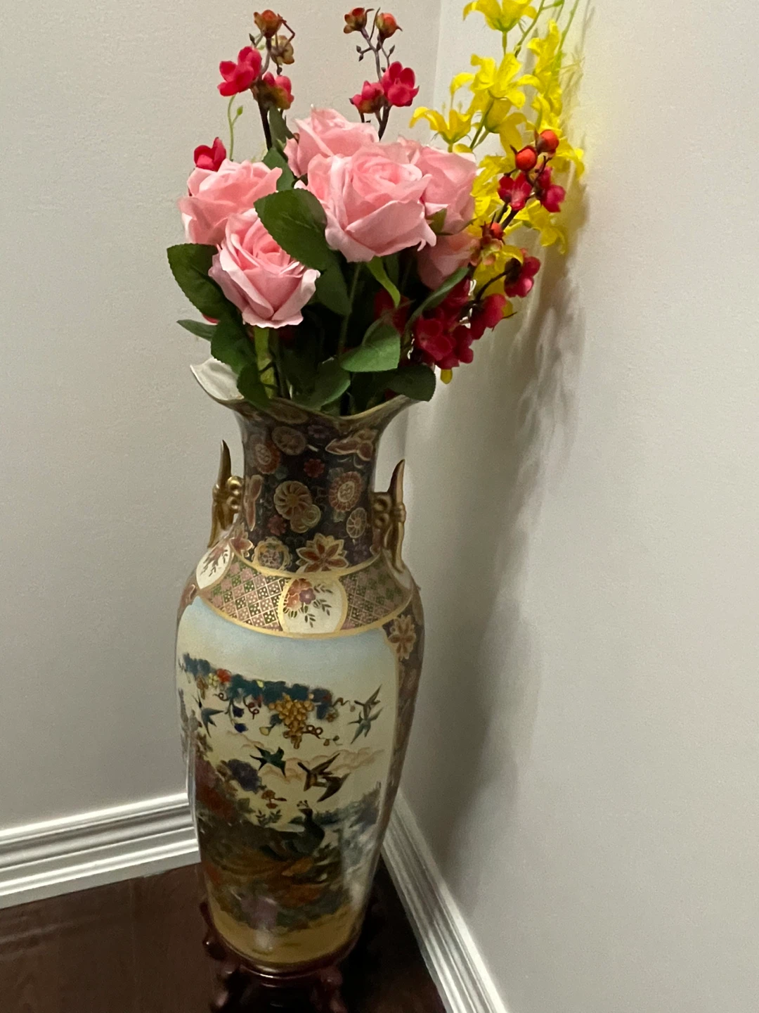 Decorative Floral Vase - photo 3