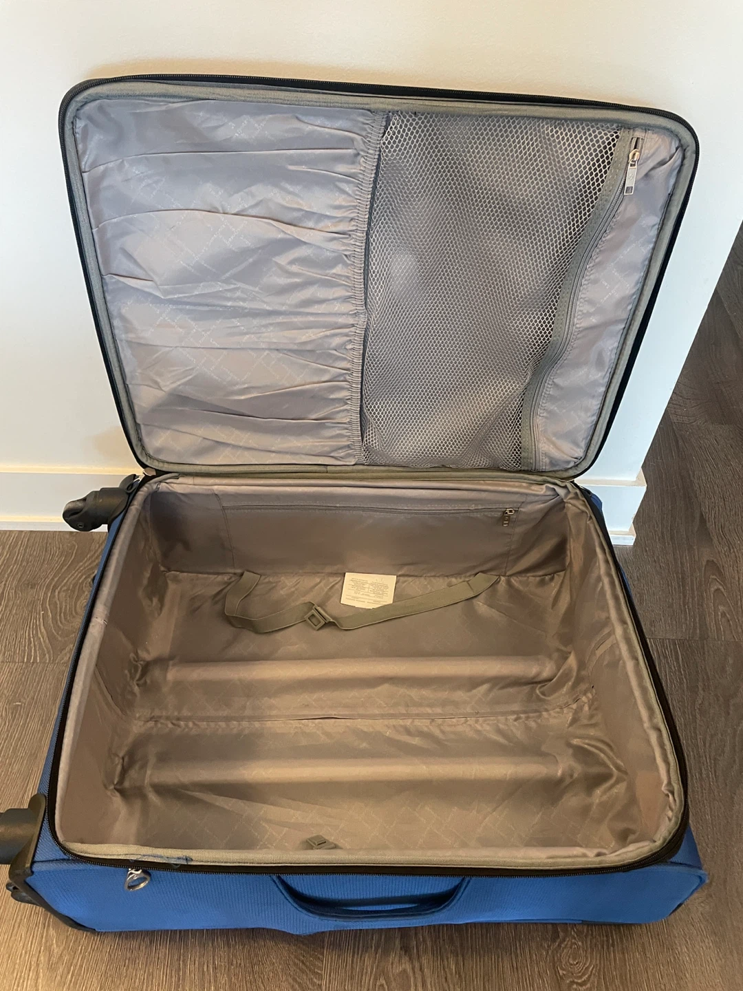 Samsonite Medium Checked Suitcase - photo 3