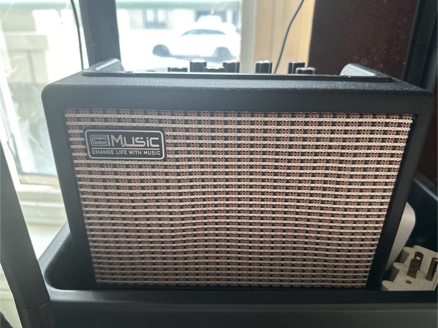 Unique 1.5G Multi-Function Guitar Amplifier