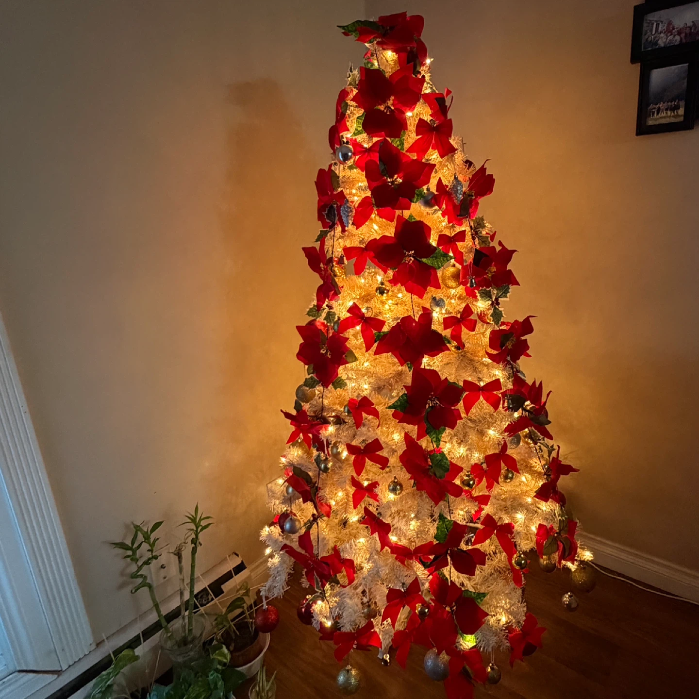 Decorated Christmas Tree - photo 2