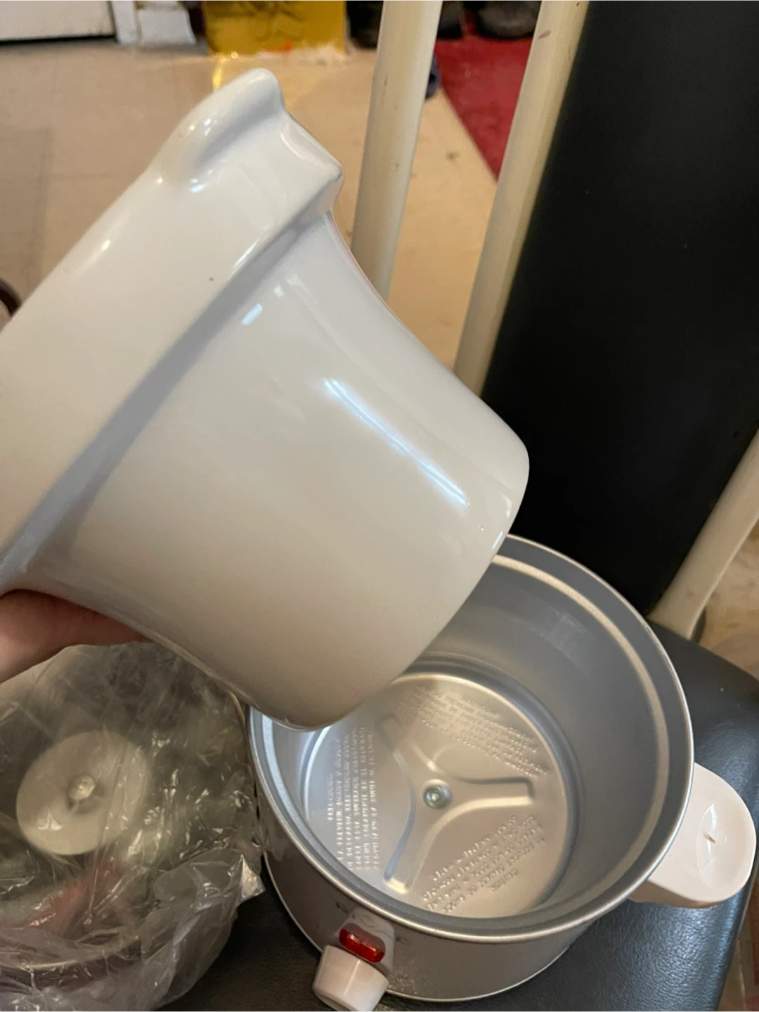 Rival 2 Quart Slow Cooker - photo 5