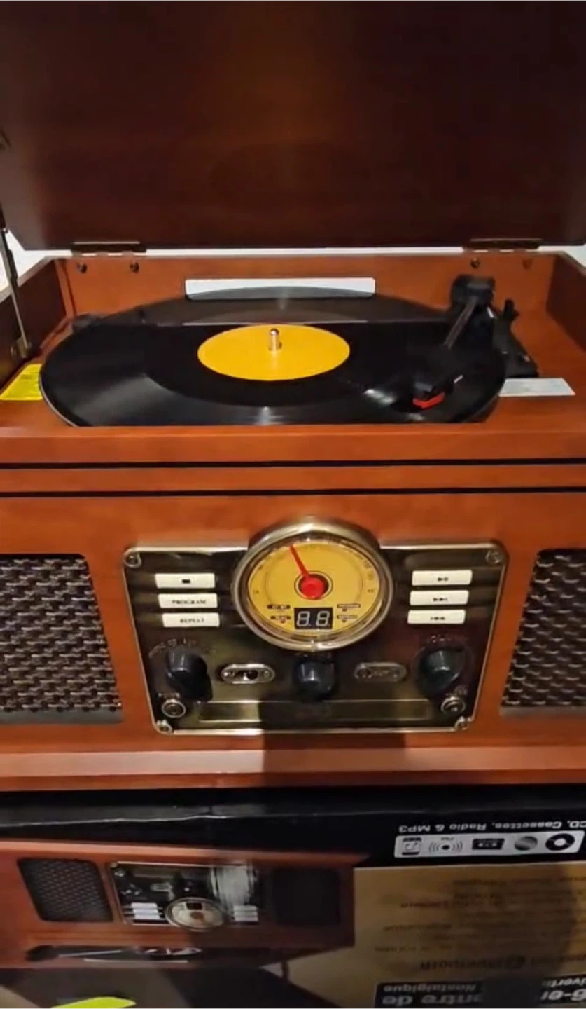 Innovative Tech 6-in-1 Nostalgic Entertainment Center - photo 4