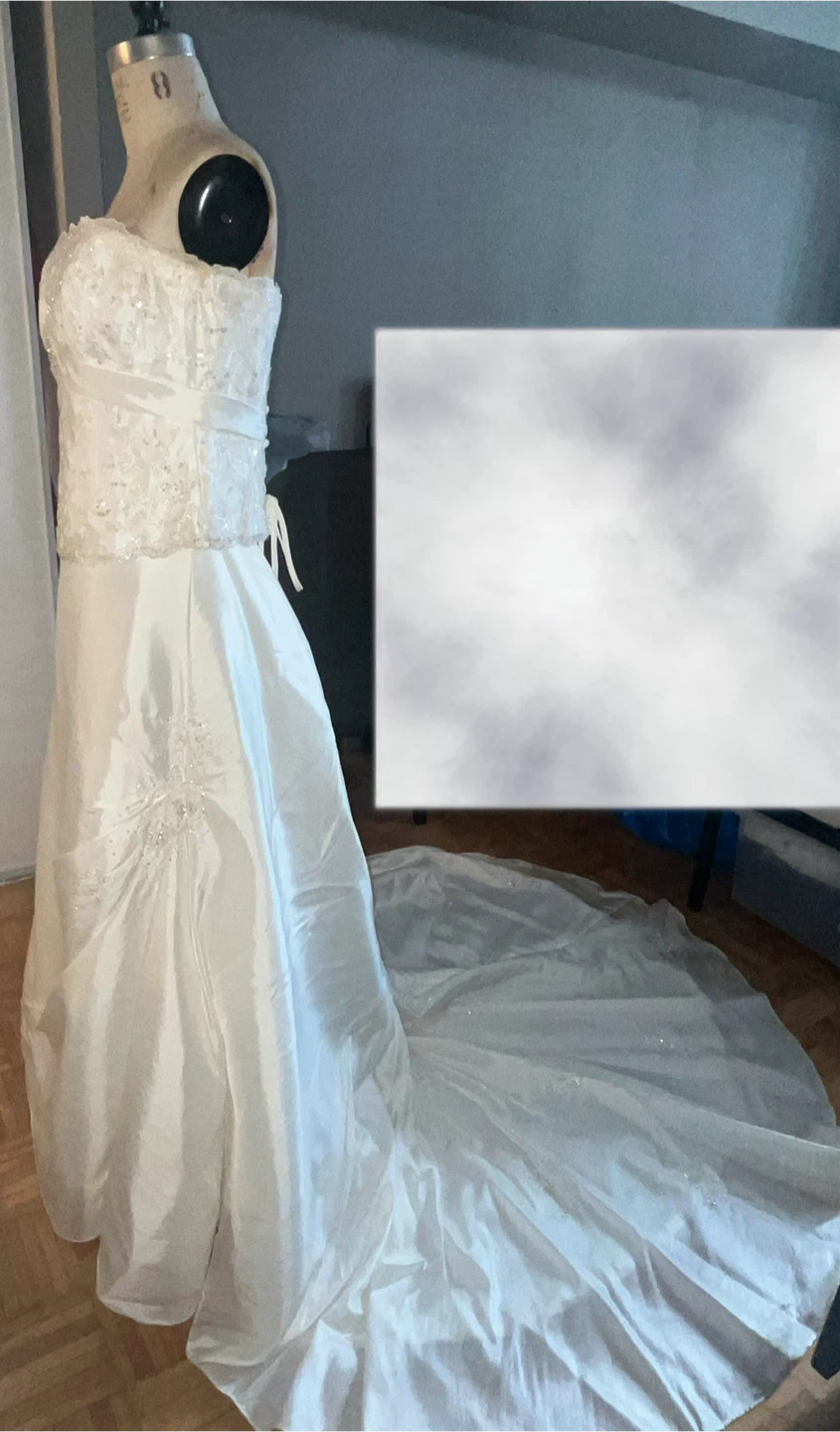 Wedding Gown by Maggie Sottero Couture (2-Piece Corset) - photo 5