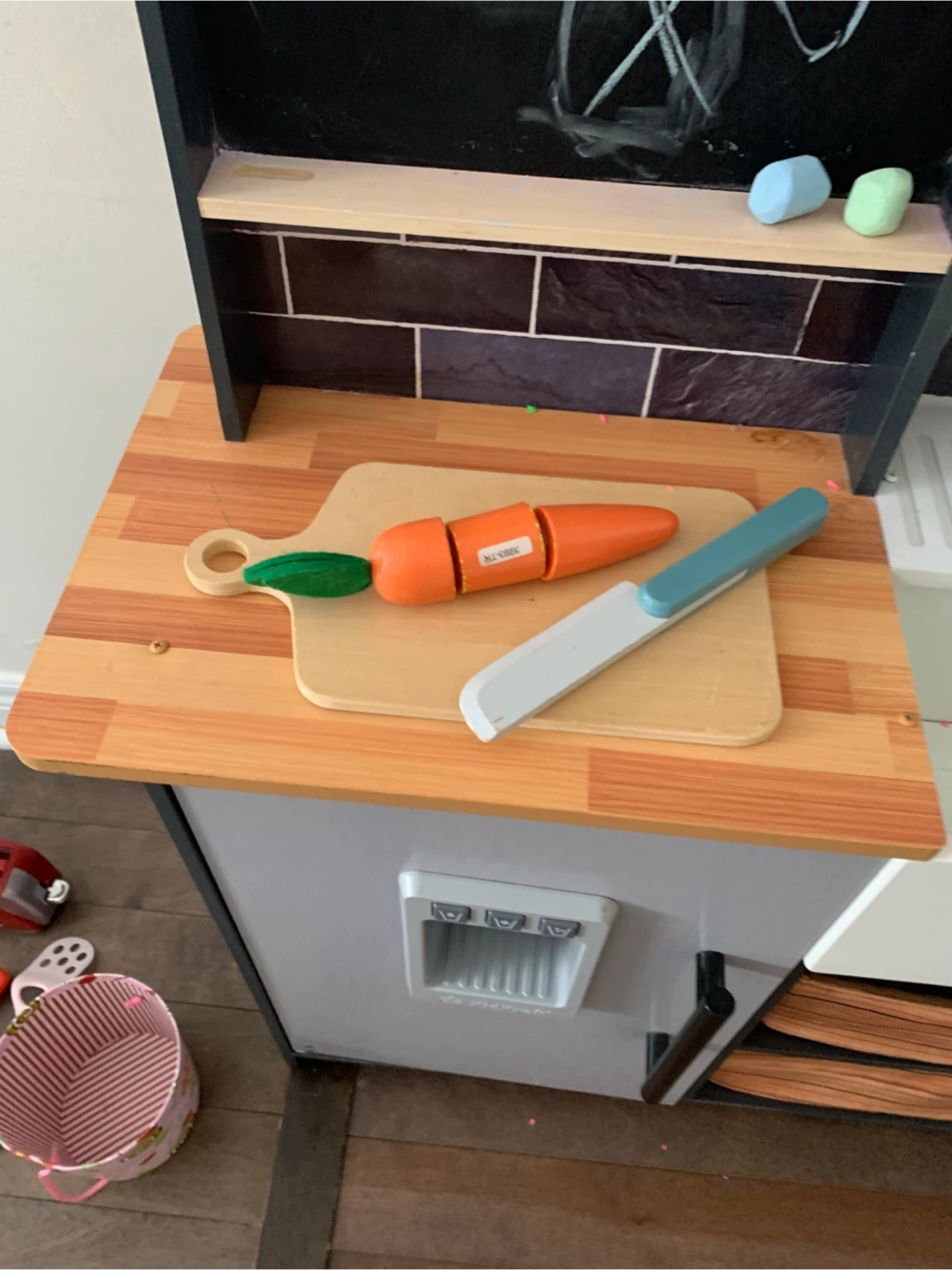 KidKraft Play Kitchen - Pretend Play Fun! - photo 4