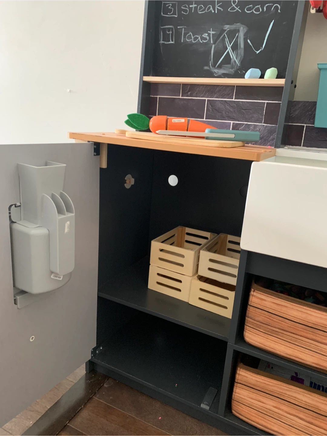 KidKraft Play Kitchen - Pretend Play Fun! - photo 2